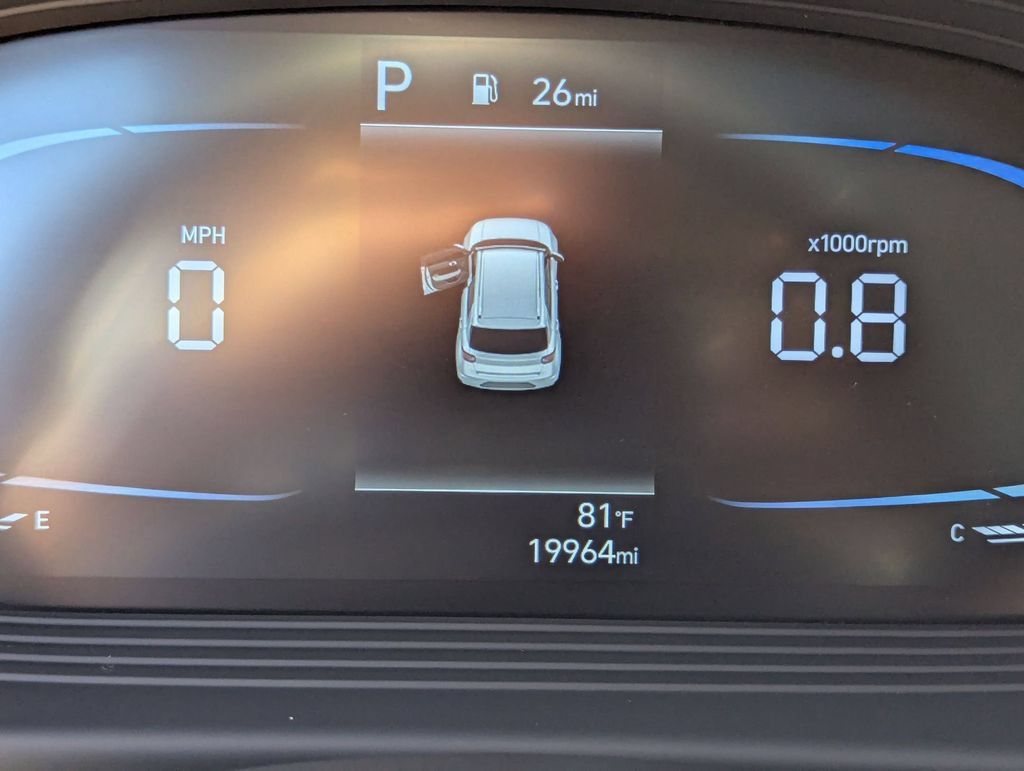 Used 2025 Hyundai Venue SEL FWD image 19