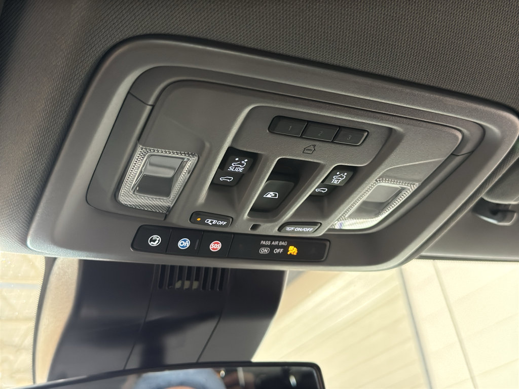 Used 2024 GMC Sierra 1500 Elevation w/ Elevation Premium Package image 40