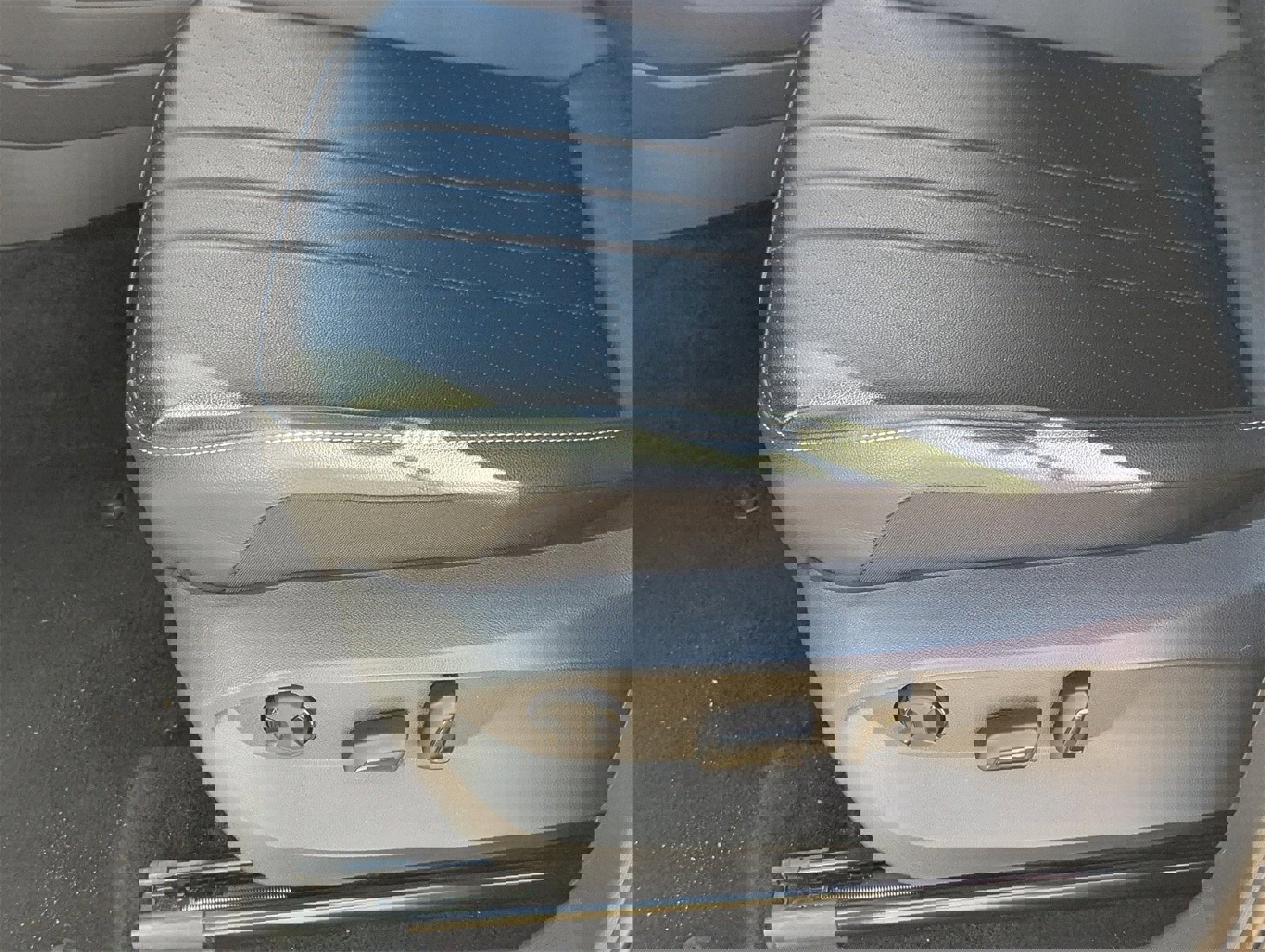 Used 2024 Volkswagen Tiguan SE image 19