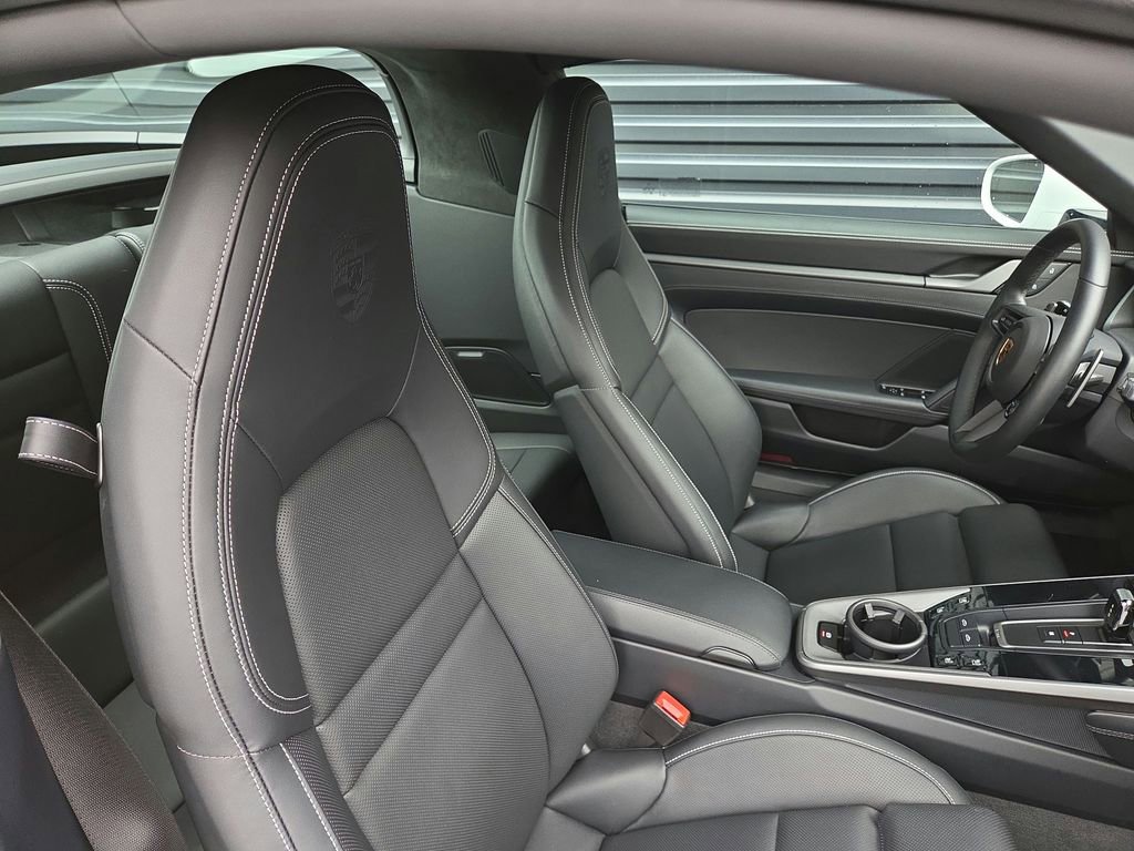 Certified 2024 Porsche 911 Targa 4 image 15