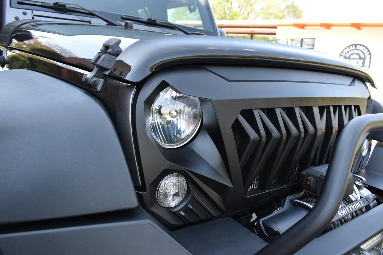 Used 2018 Jeep Wrangler Unlimited Sport S image 35