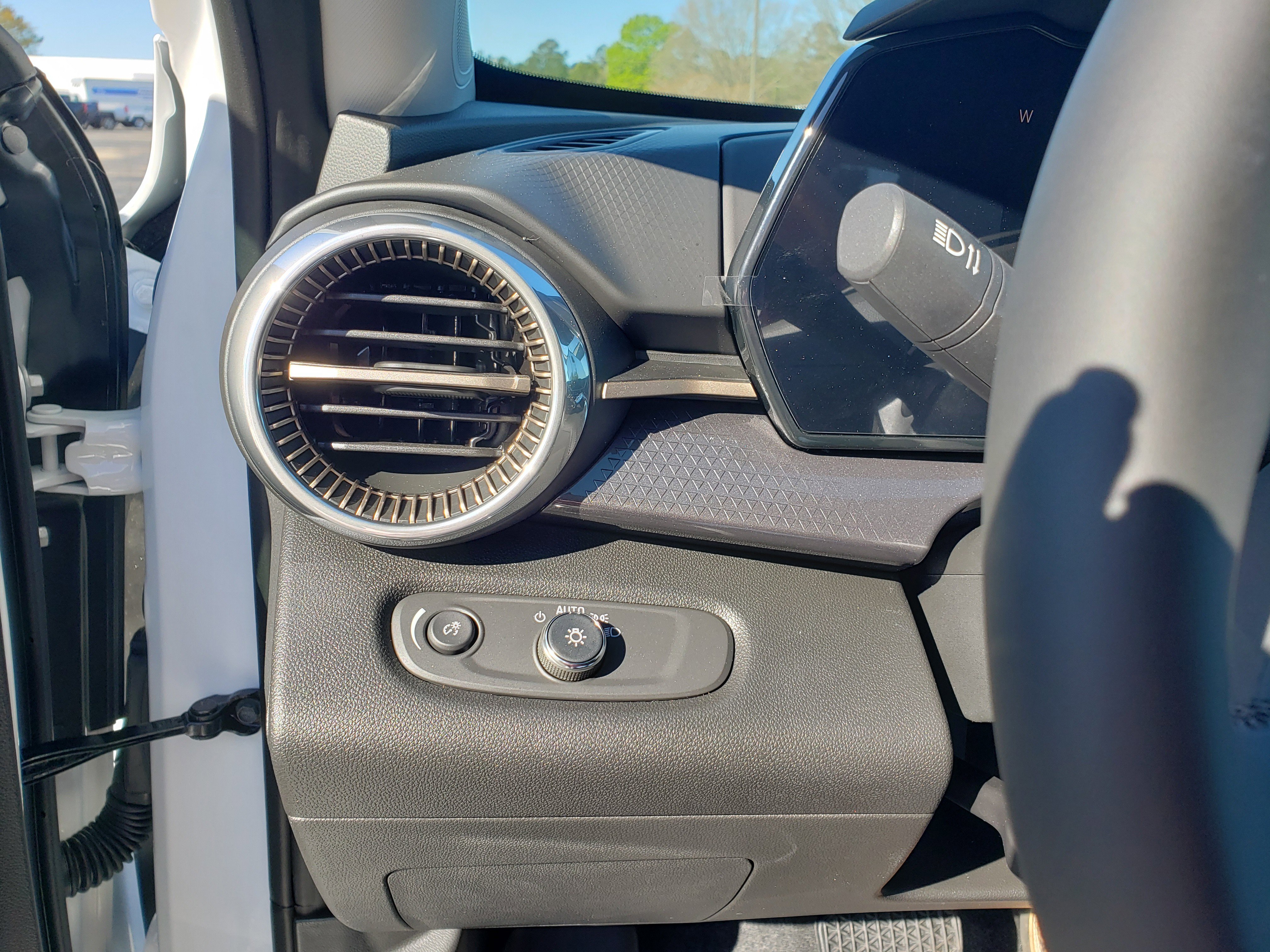 New 2026 Chevrolet Trax ACTIV w/ Driver Confidence Package image 14