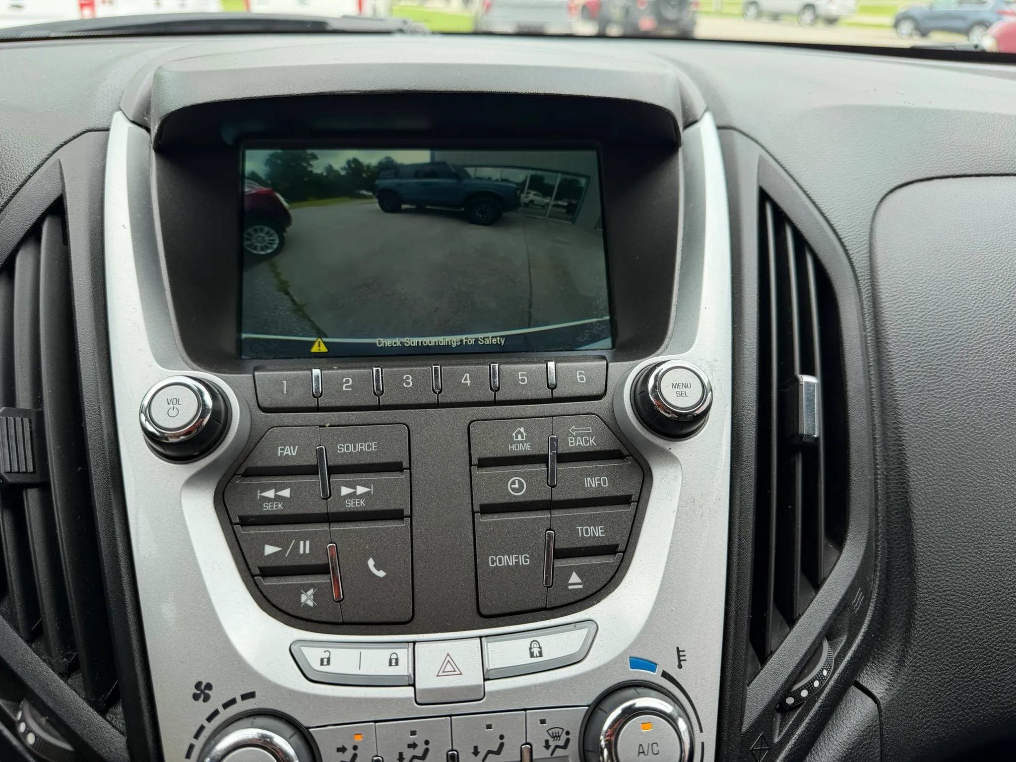 Used 2014 Chevrolet Equinox LT w/ Driver Convenience Package FWD image 7