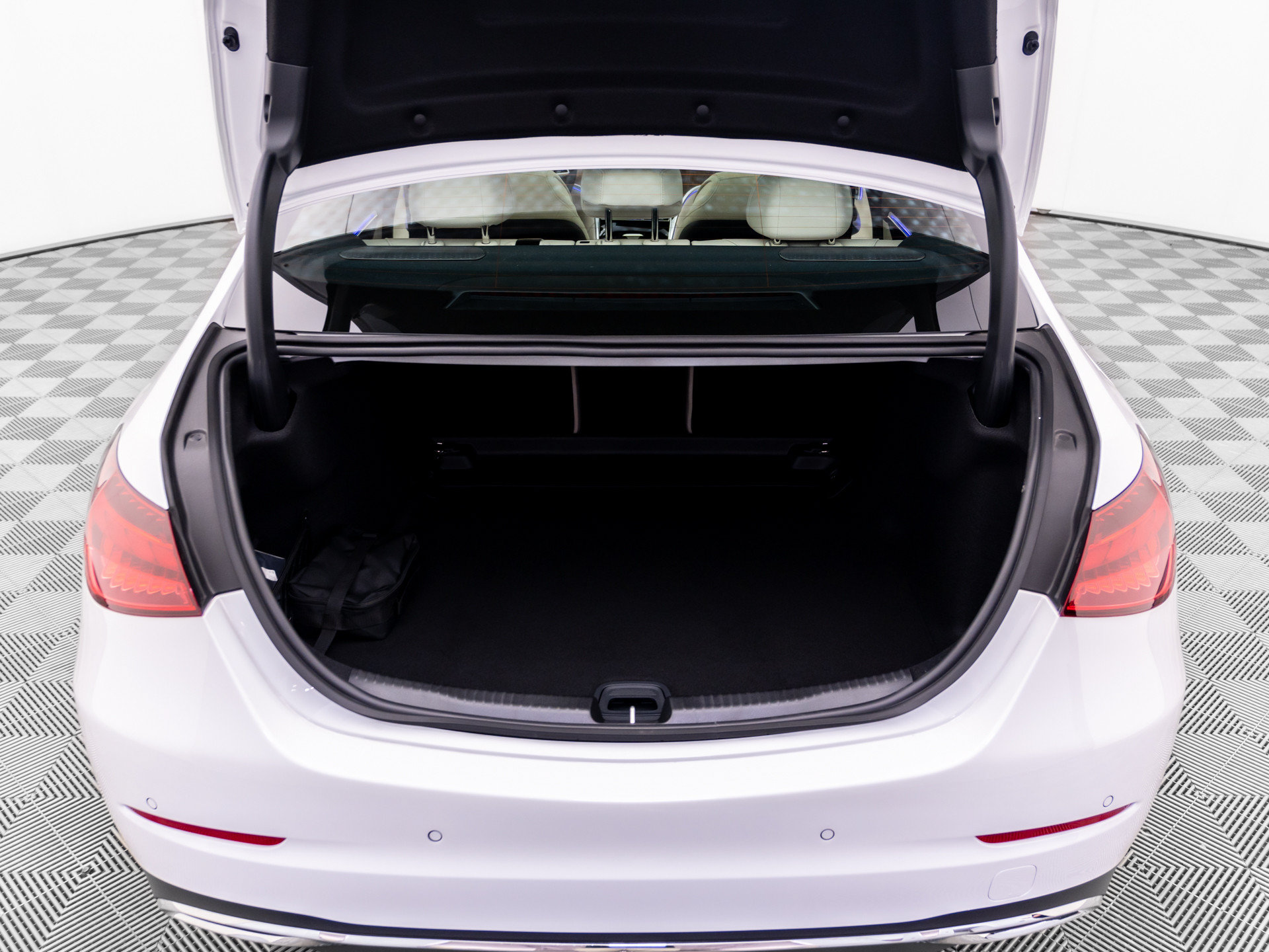 New 2026 Mercedes-Benz C 300 4MATIC Sedan image 30