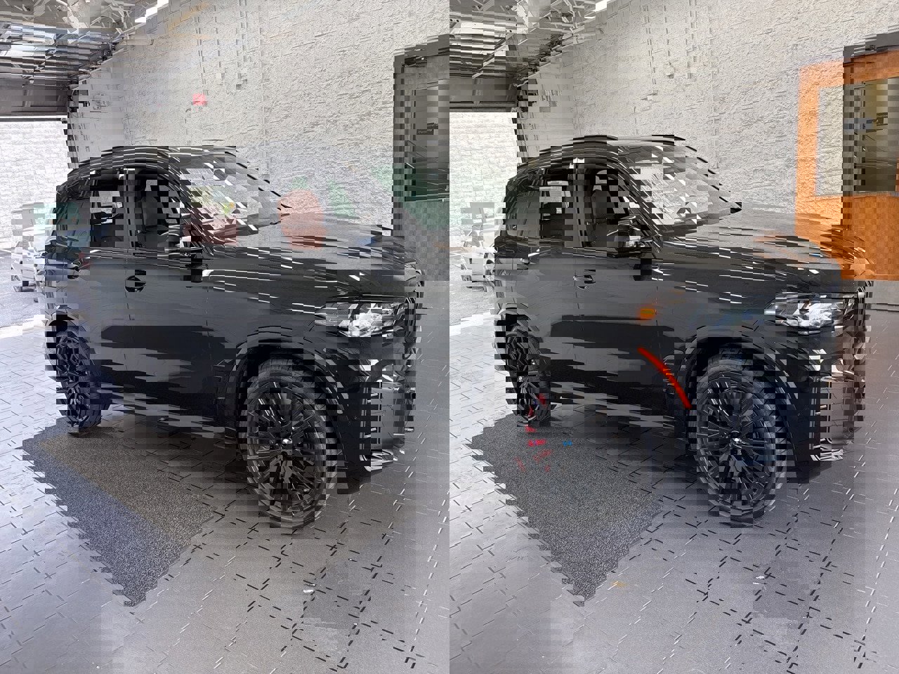 New 2026 BMW X5 M60i image 1