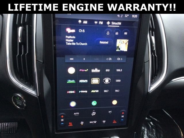 Used 2024 Ford Edge Titanium image 16