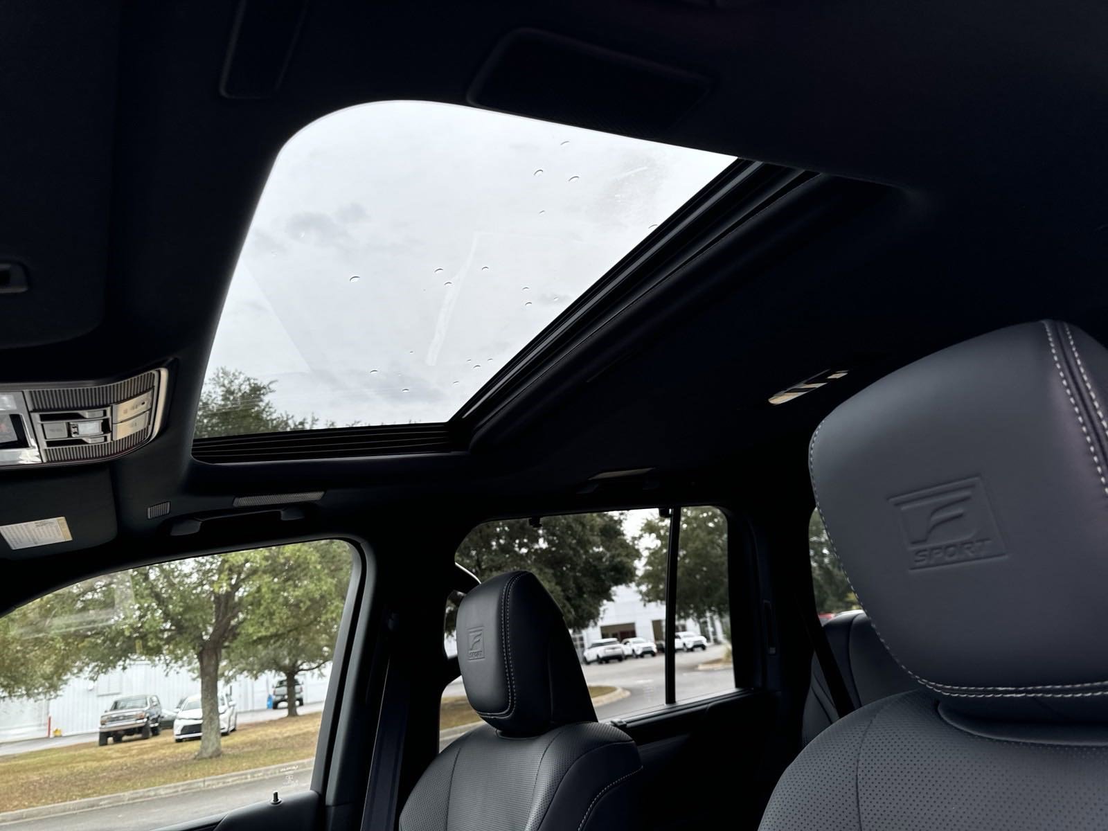 Used 2024 Lexus LX 600 F Sport image 16