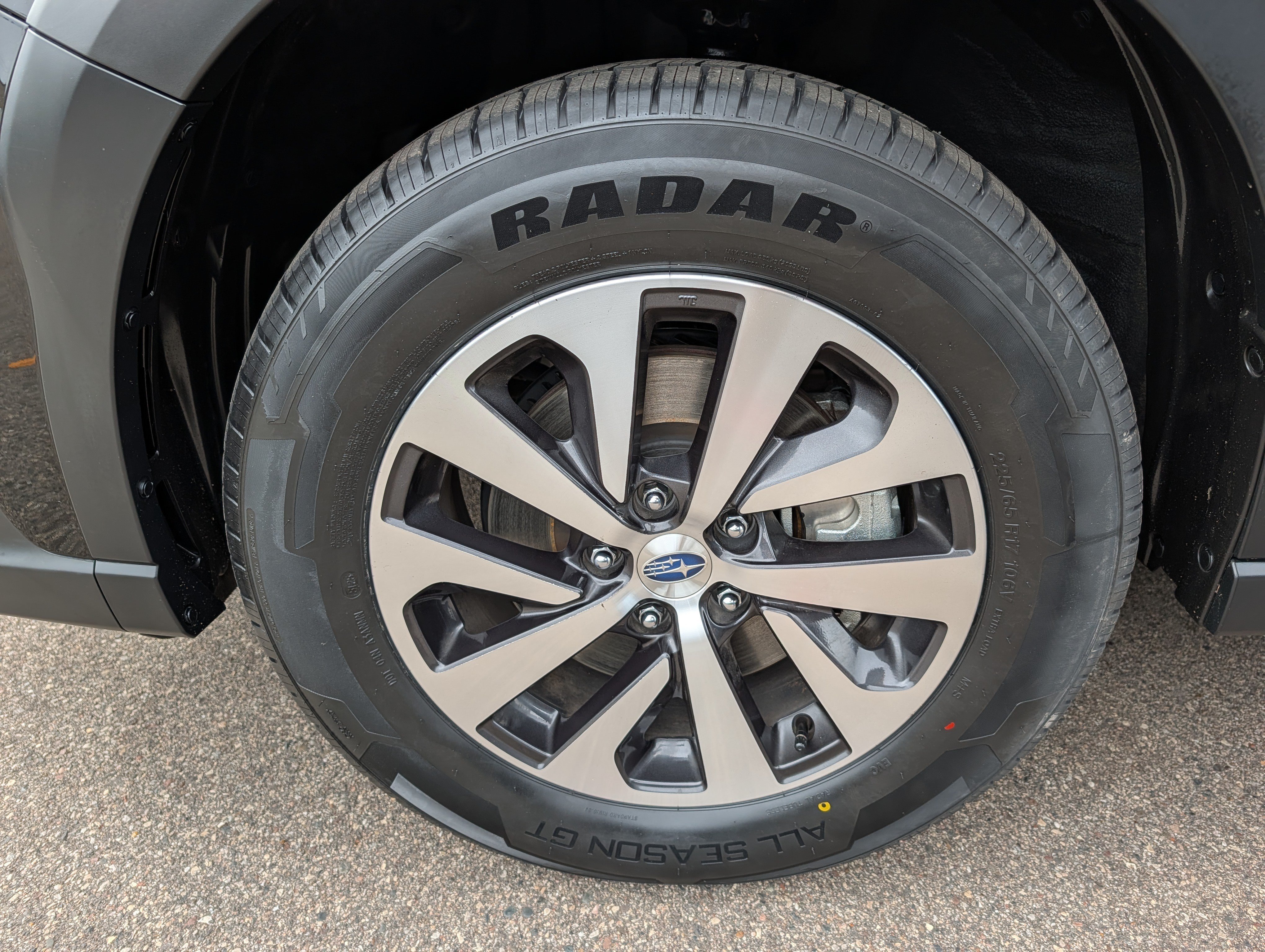 Certified 2025 Subaru Outback Premium AWD/4WD image 15