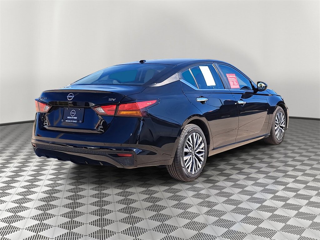 Certified 2023 Nissan Altima 2.5 SV image 5