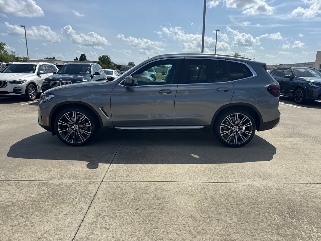 Certified 2024 BMW X3 sDrive30i w/ Premium Package RWD image 2