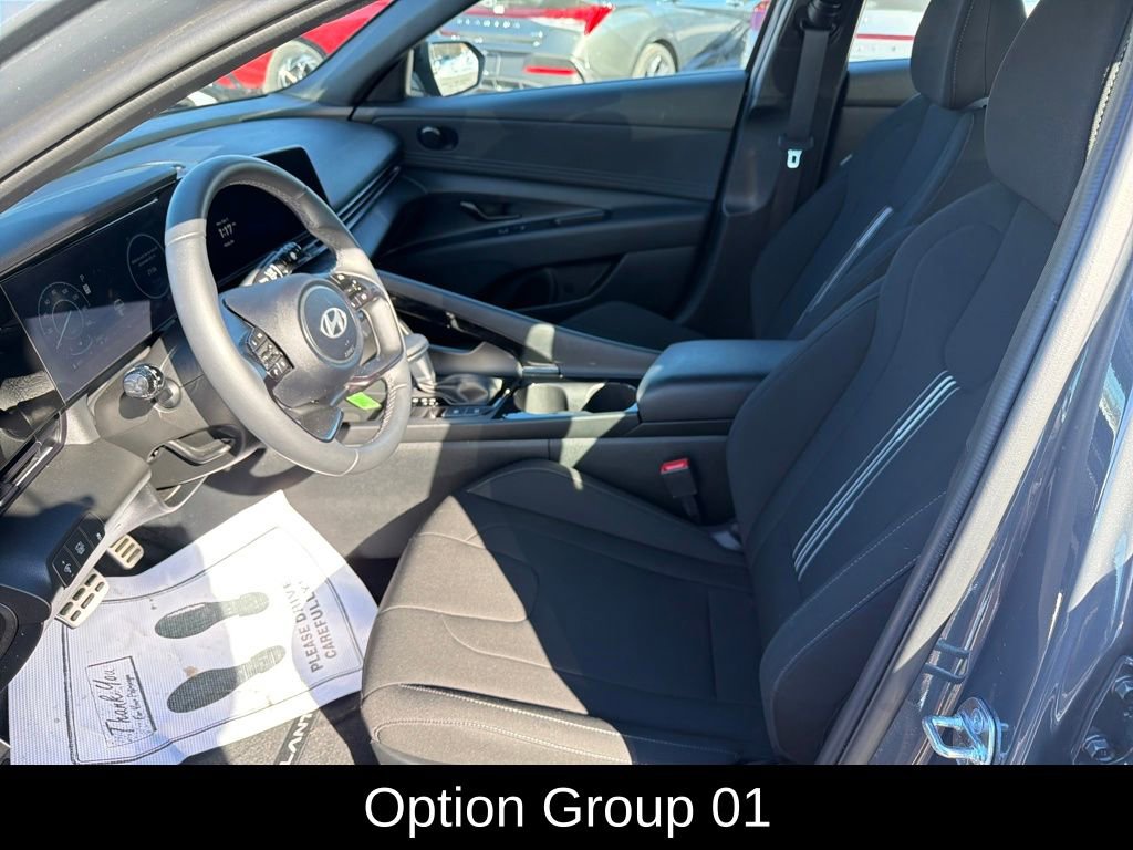 Certified 2025 Hyundai Elantra SEL image 14