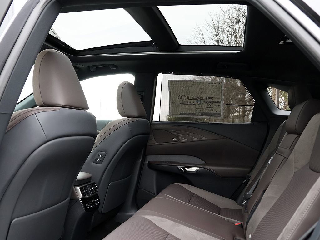 New 2026 Lexus RX 450h AWD image 14
