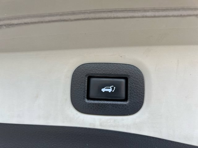 Used 2019 Nissan Rogue SV FWD image 15