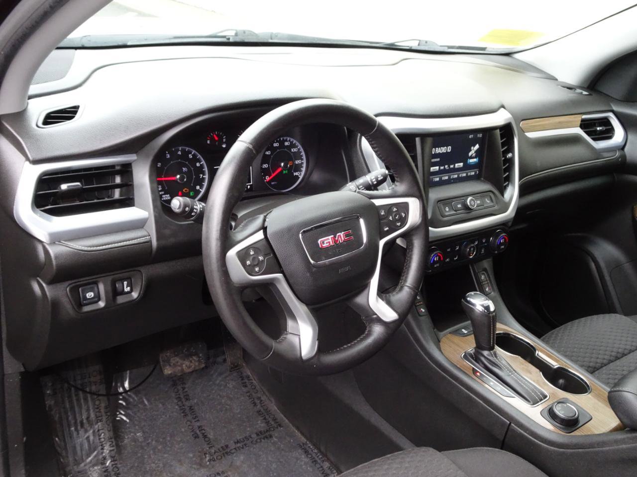 Used 2017 GMC Acadia SLE AWD/4WD image 9