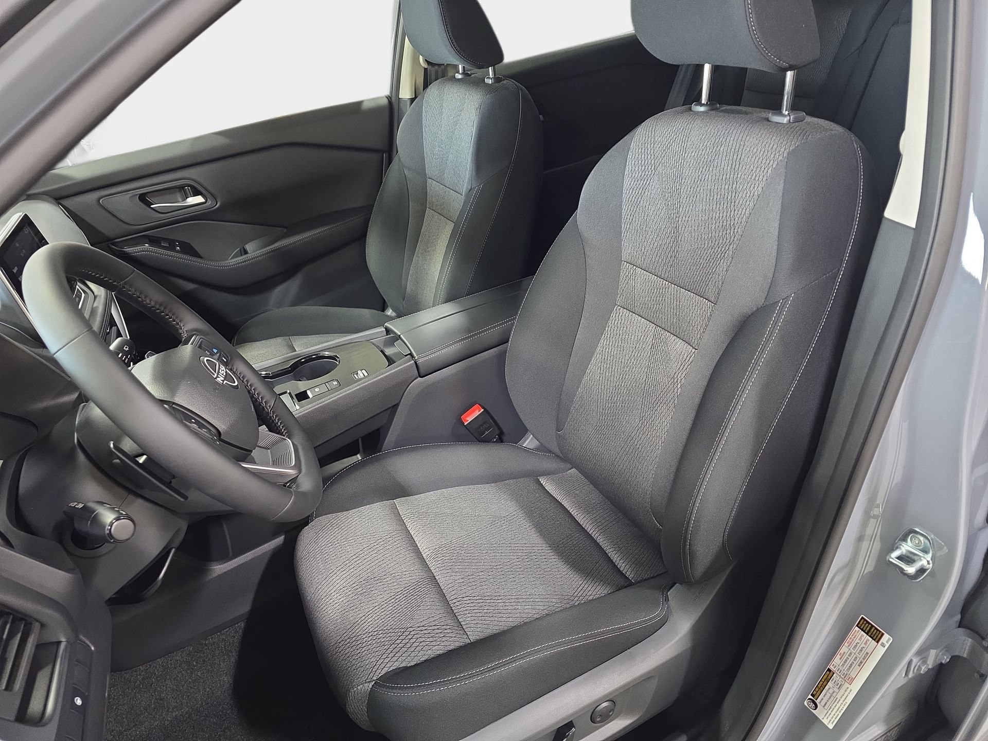 New 2026 Nissan Rogue SV w/ Cold Weather Package FWD image 15