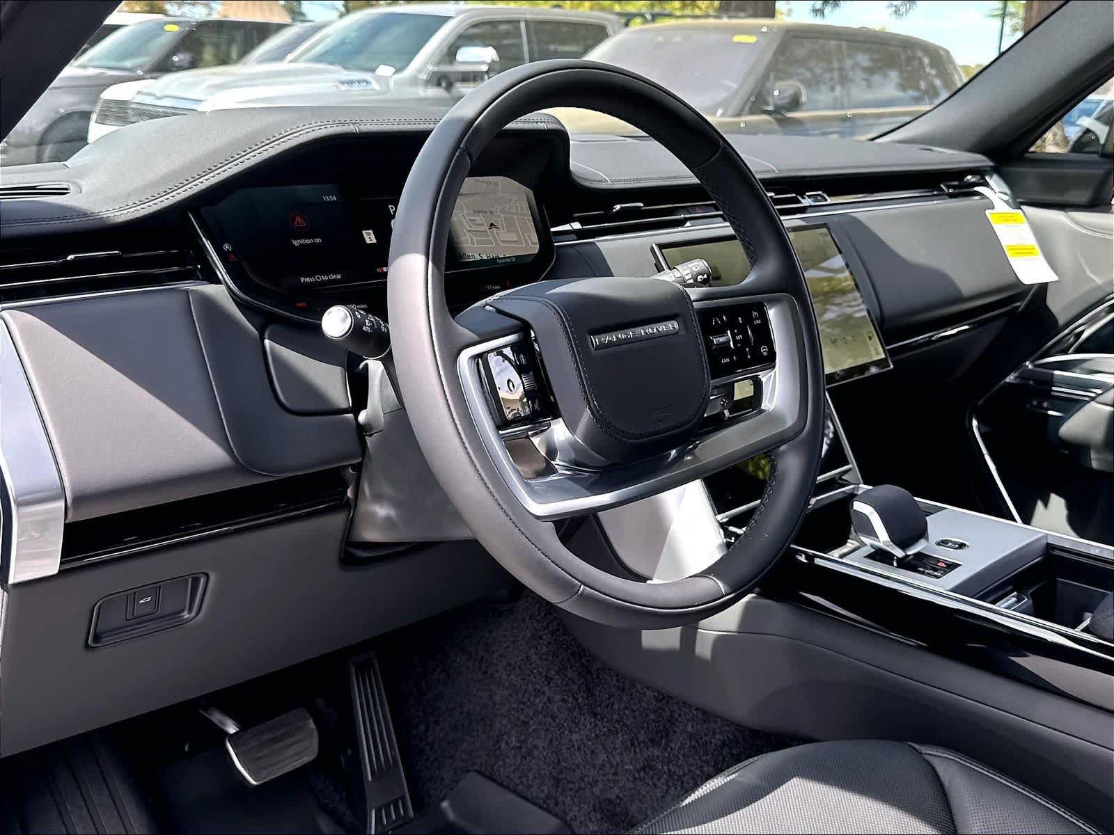 New 2026 Land Rover Range Rover Long Wheelbase SE AWD/4WD image 8