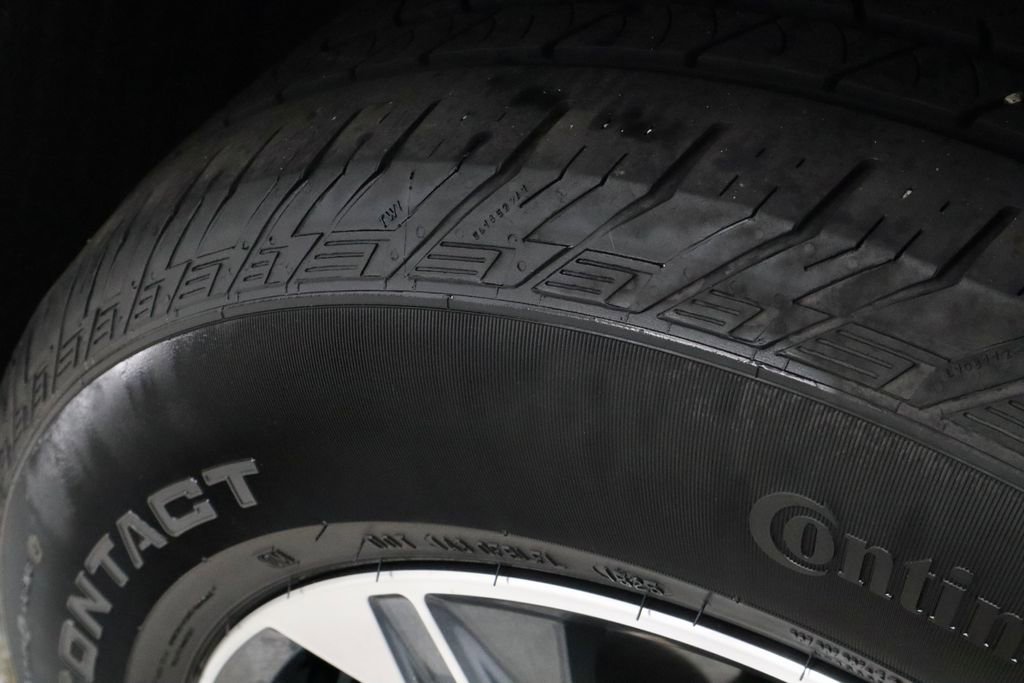 Used 2025 Chevrolet Blazer LT AWD/4WD image 20