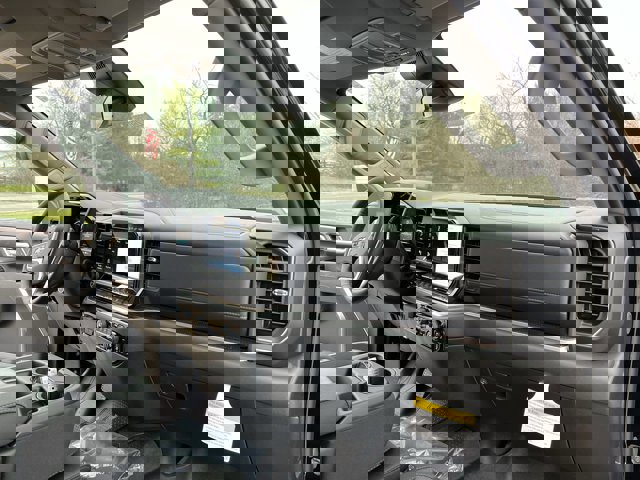 New 2026 Chevrolet Silverado 3500 LT image 29