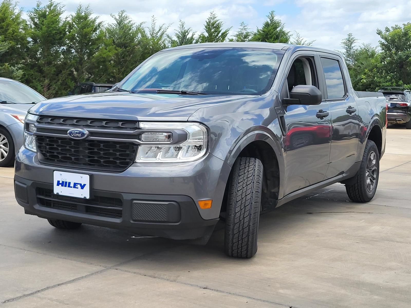 Used 2024 Ford Maverick XLT FWD image 2