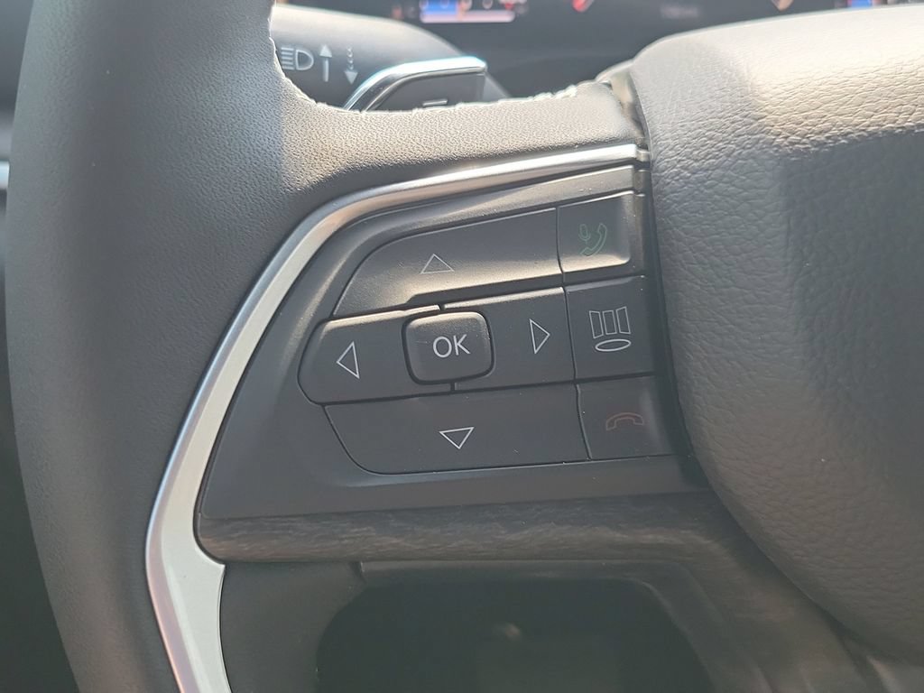 New 2026 Jeep Grand Cherokee Altitude RWD image 13