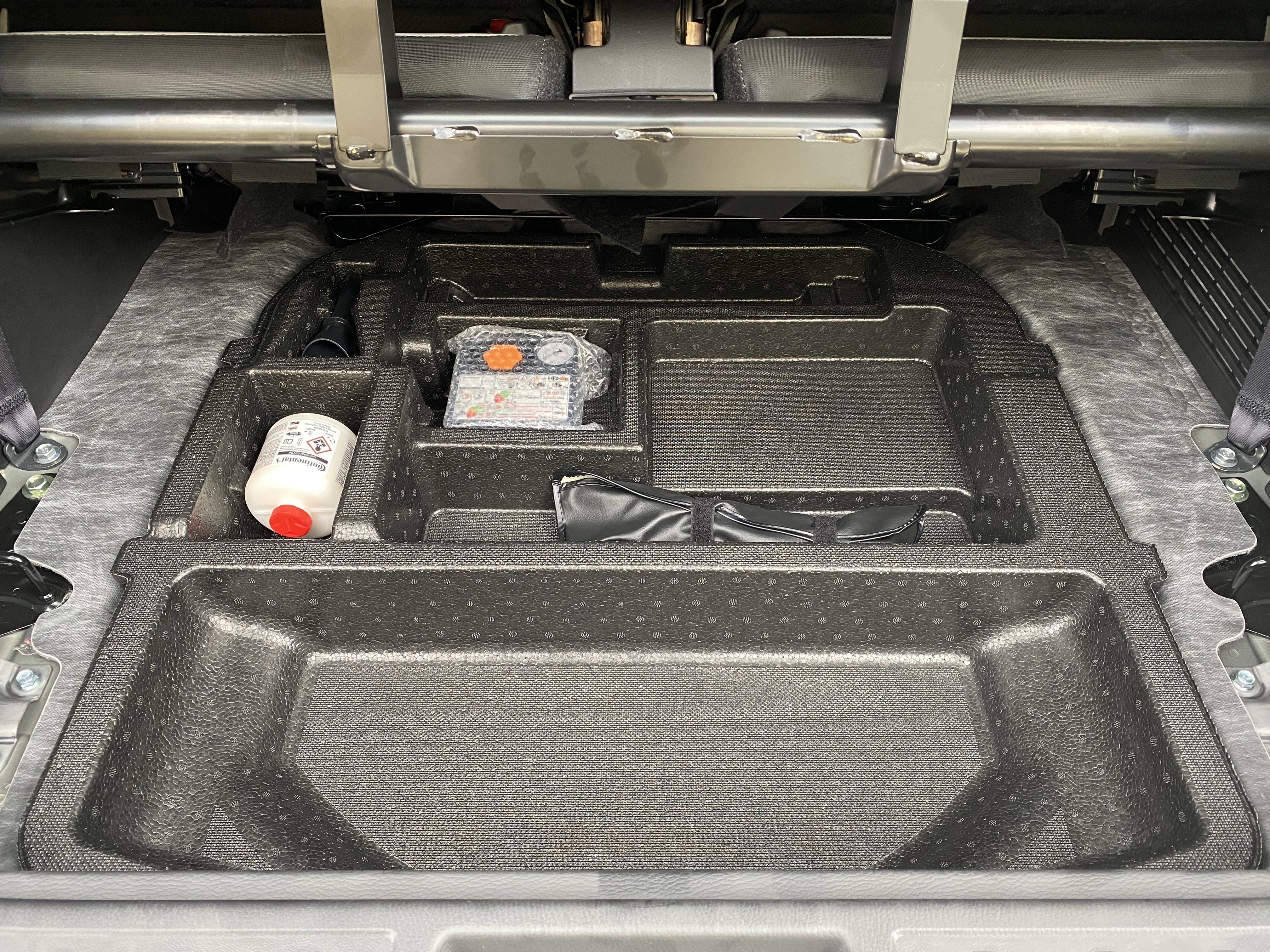 Used 2025 Mitsubishi Outlander AWD image 32