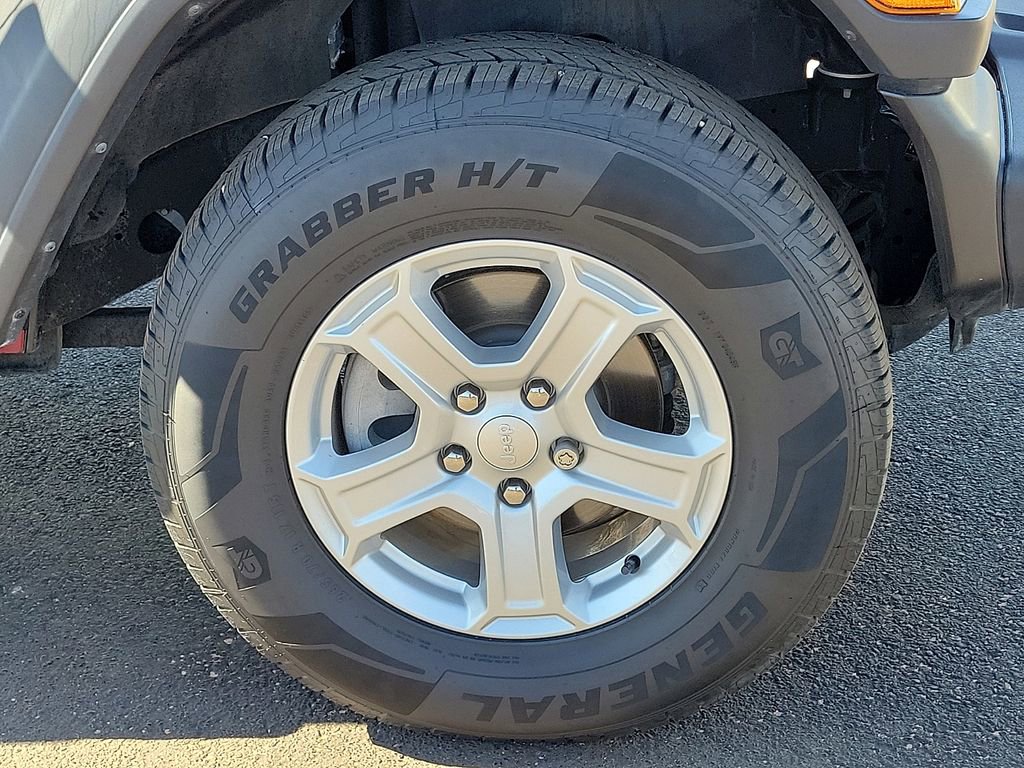 Used 2021 Jeep Wrangler Unlimited Sport AWD/4WD image 7