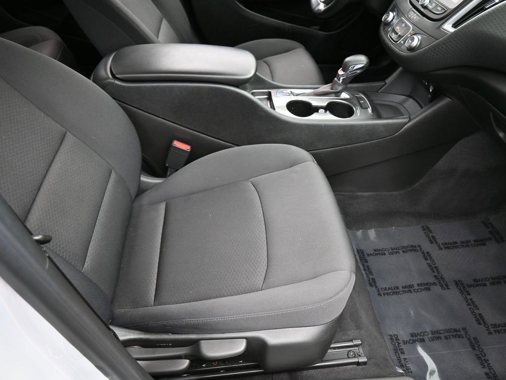 Used 2023 Chevrolet Malibu RS image 37