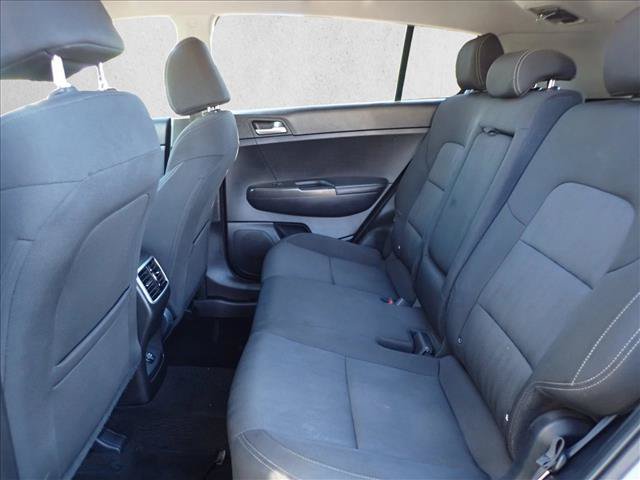 Used 2022 Kia Sportage LX AWD/4WD image 9
