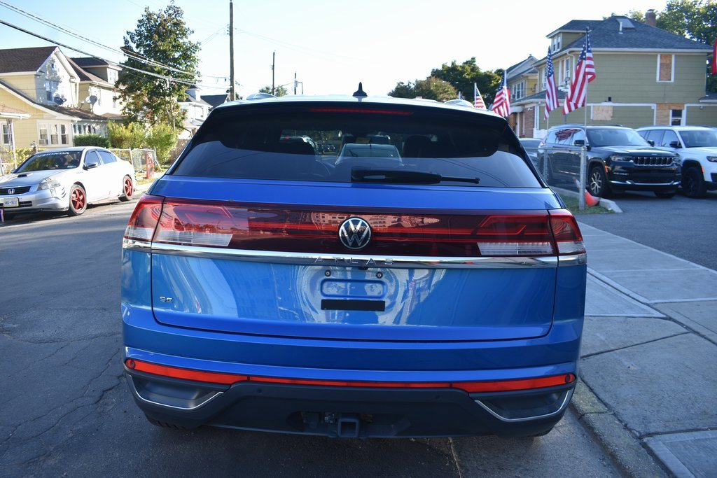 Used 2024 Volkswagen Atlas Cross Sport SE image 7