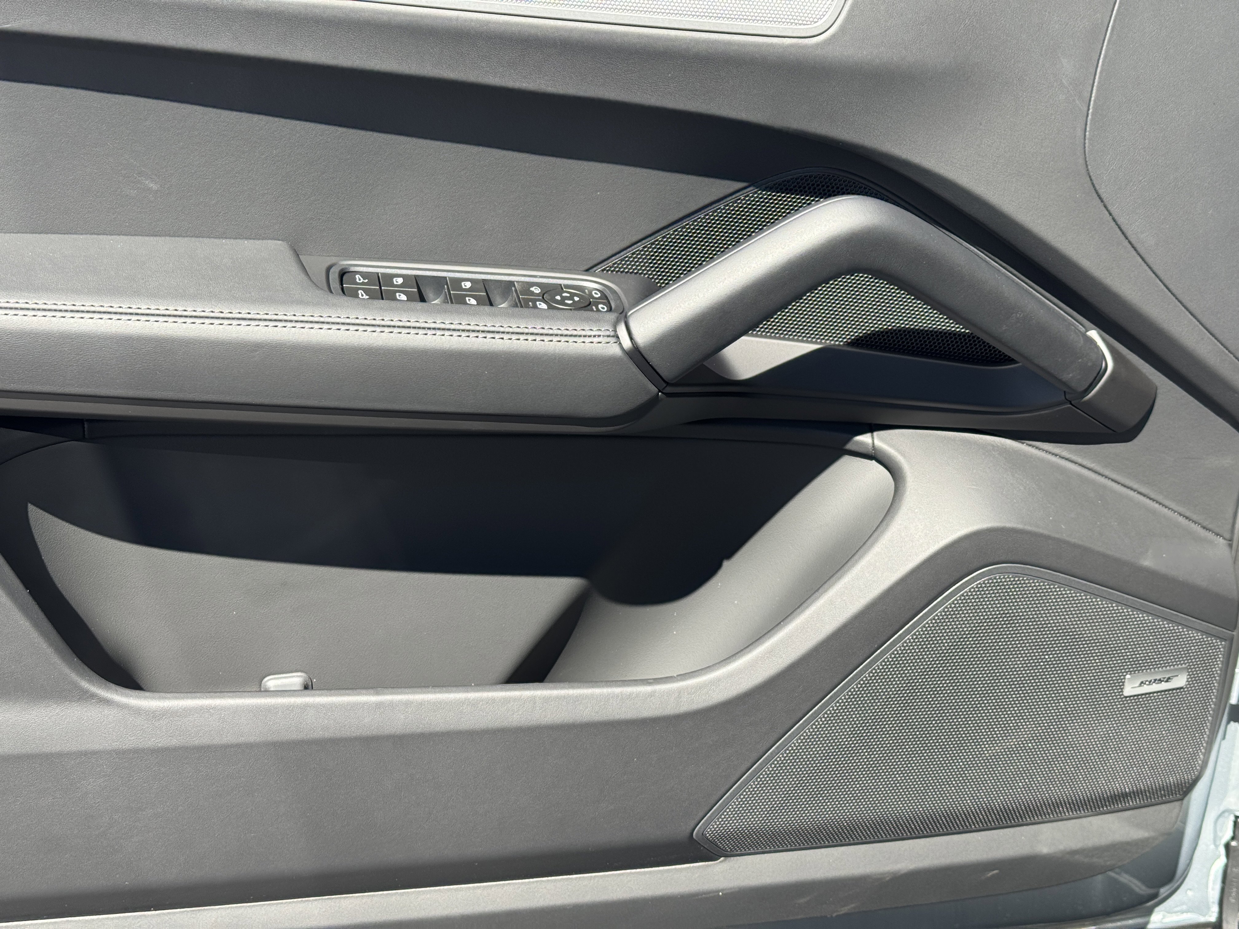 New 2026 Porsche Cayenne Coupe image 21