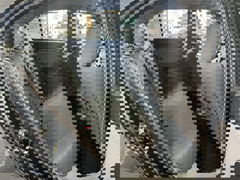 Used 2012 Honda Accord LX image 21