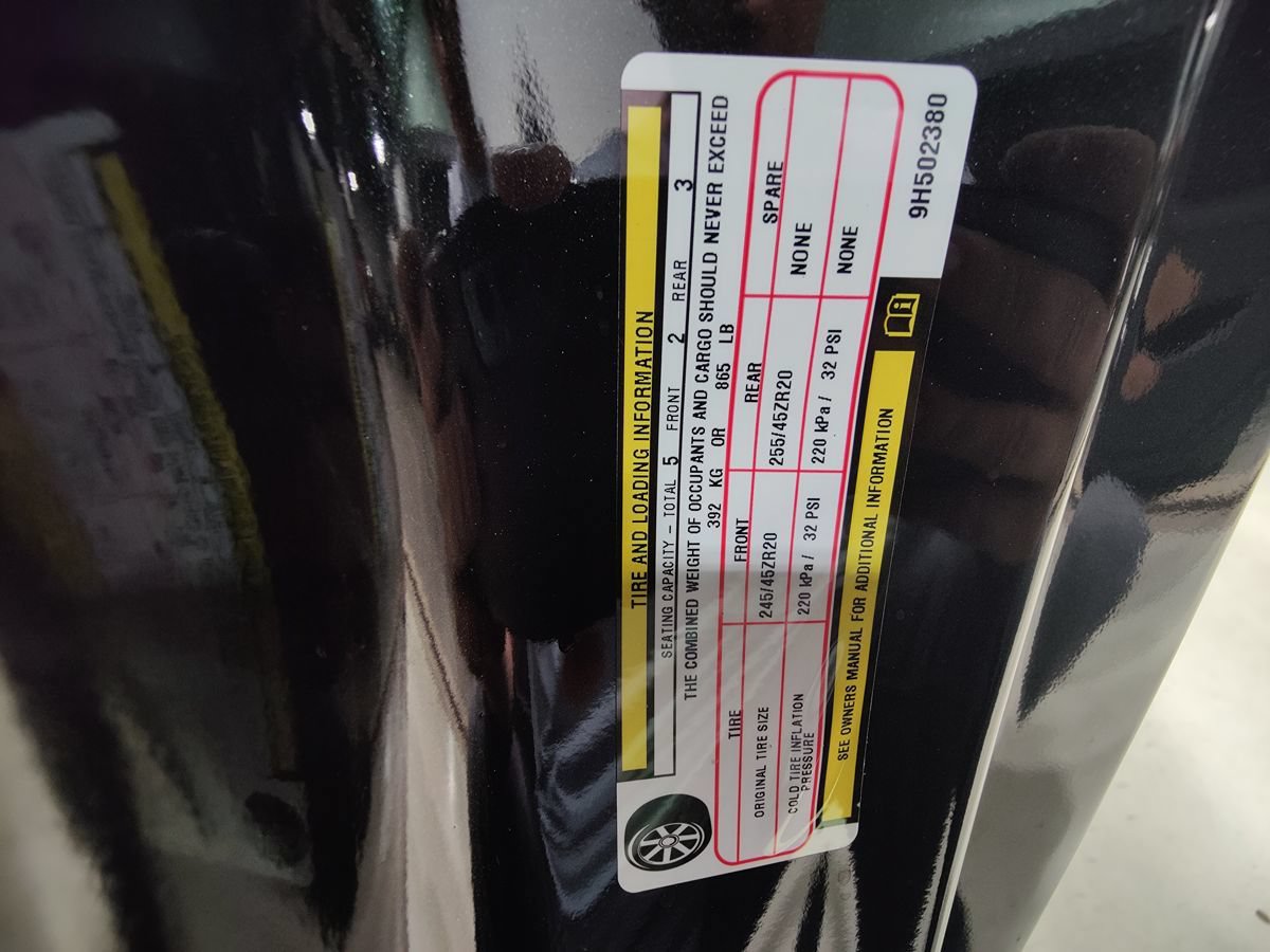 Used 2009 Dodge Challenger SRT8 w/ SRT Option Group II RWD image 25