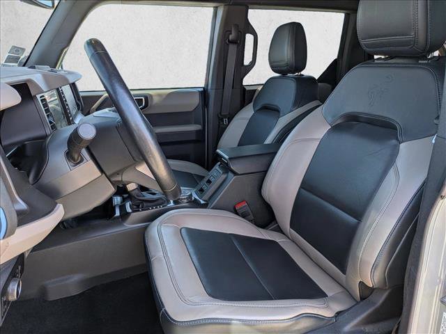 Used 2023 Ford Bronco Wildtrak image 16
