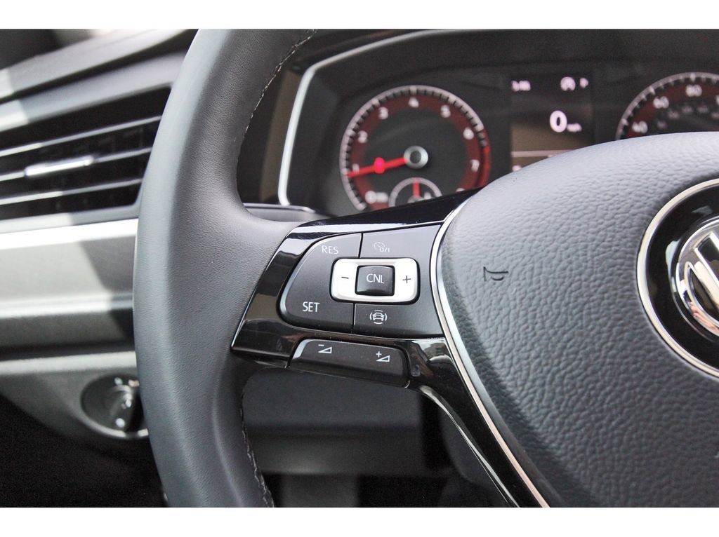 Used 2020 Volkswagen Jetta SE image 19