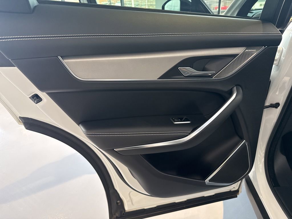 Used 2025 Jaguar F-PACE R-Dynamic S image 24