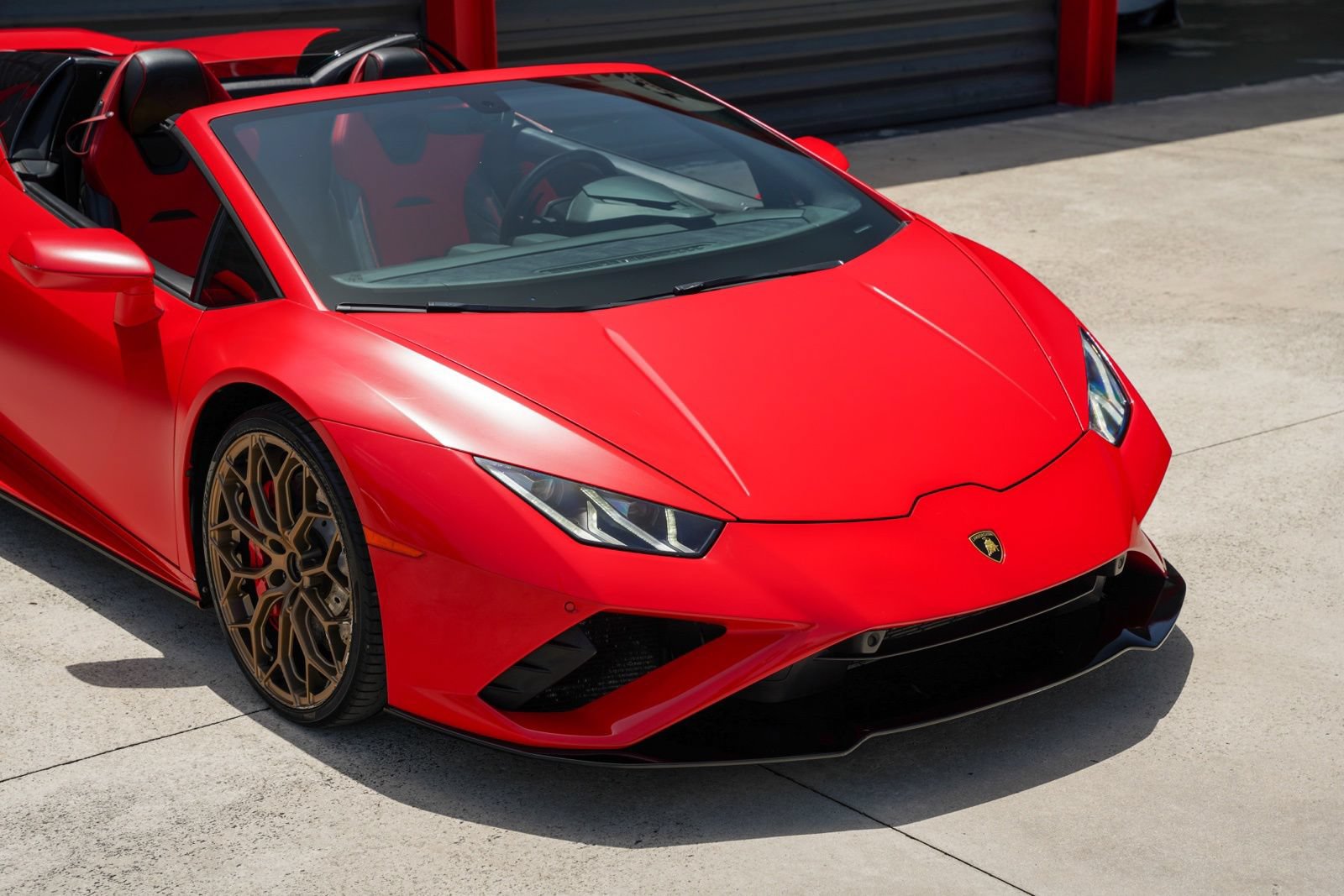 Used 2022 Lamborghini Huracan EVO RWD image 23