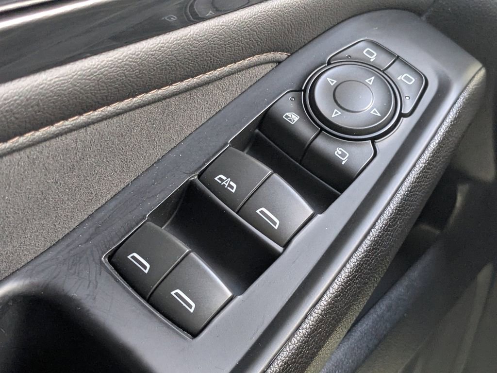 Certified 2023 Chevrolet Traverse High Country image 24