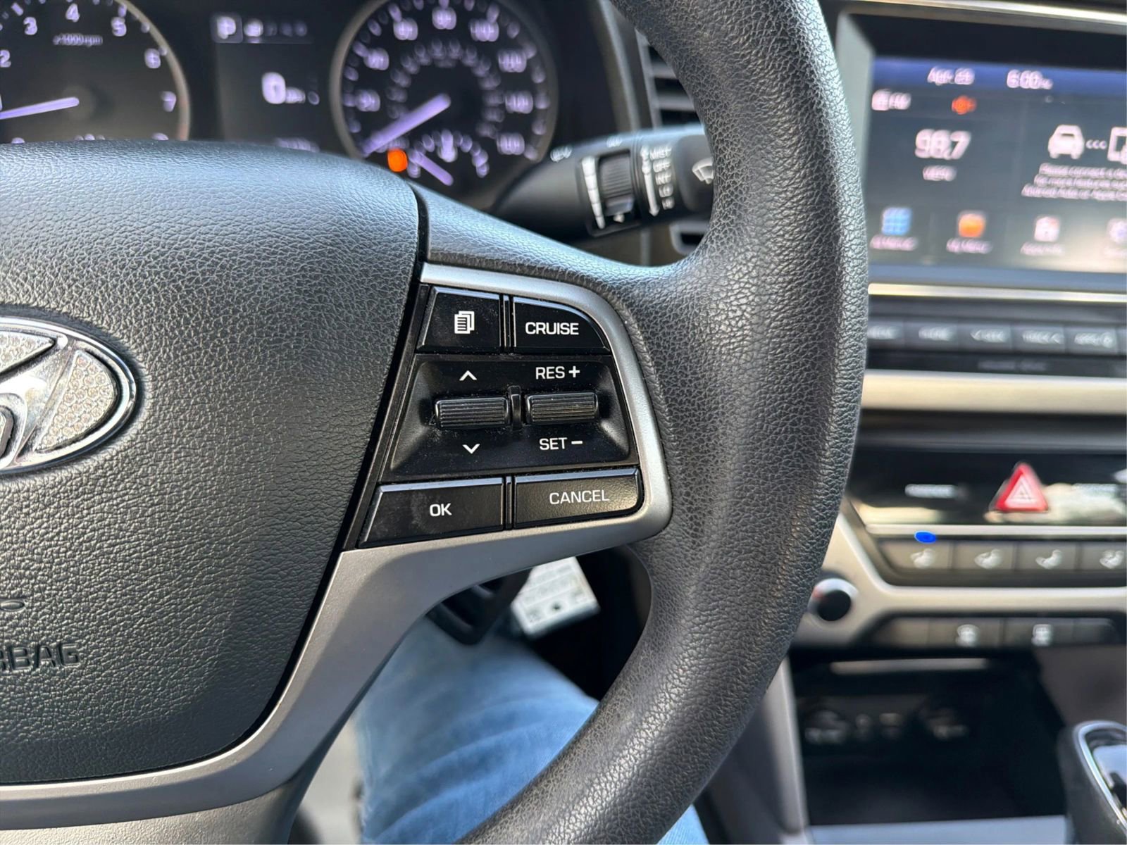 Used 2018 Hyundai Elantra SEL FWD image 28