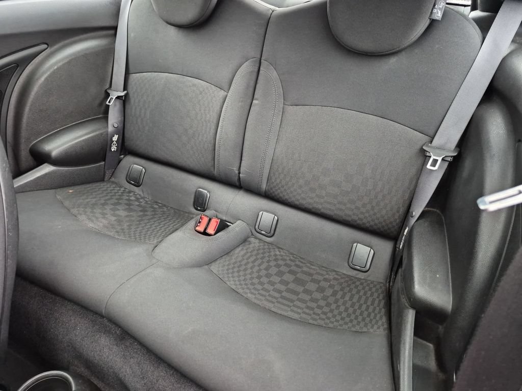 Used 2009 MINI Cooper Hardtop FWD image 24
