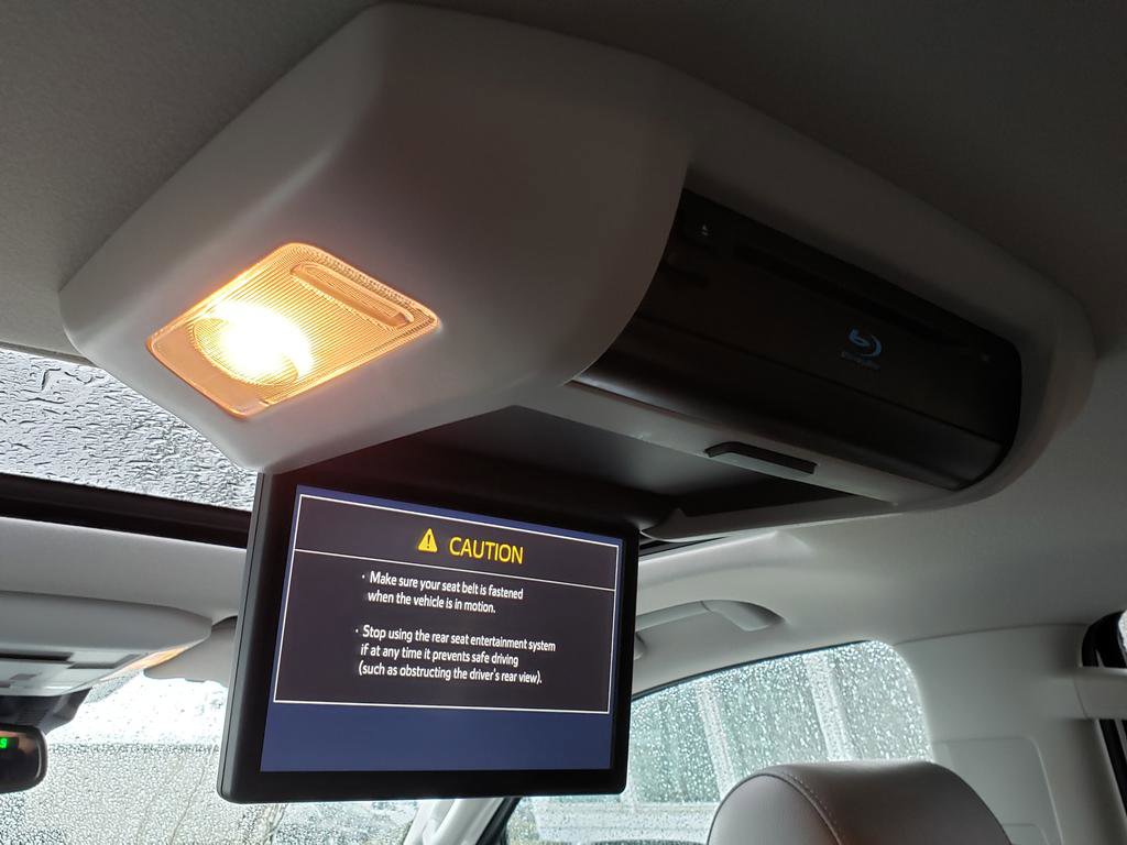 Used 2022 Toyota Sequoia Platinum image 14