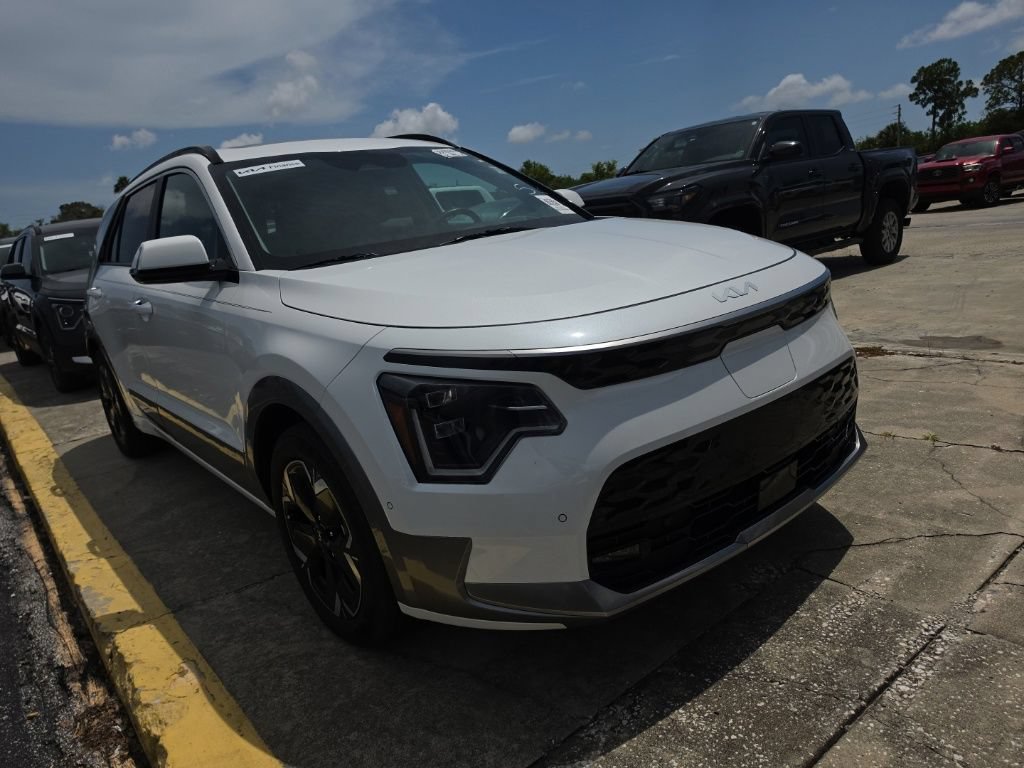Certified 2023 Kia Niro Wave