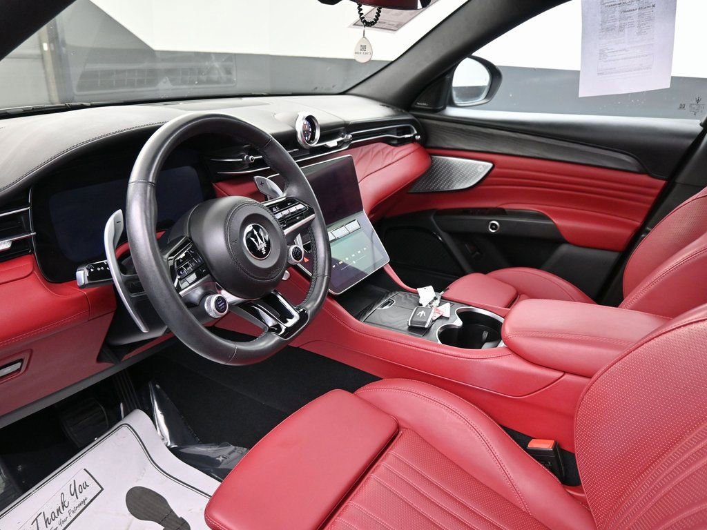 Used 2023 Maserati Grecale Modena image 29