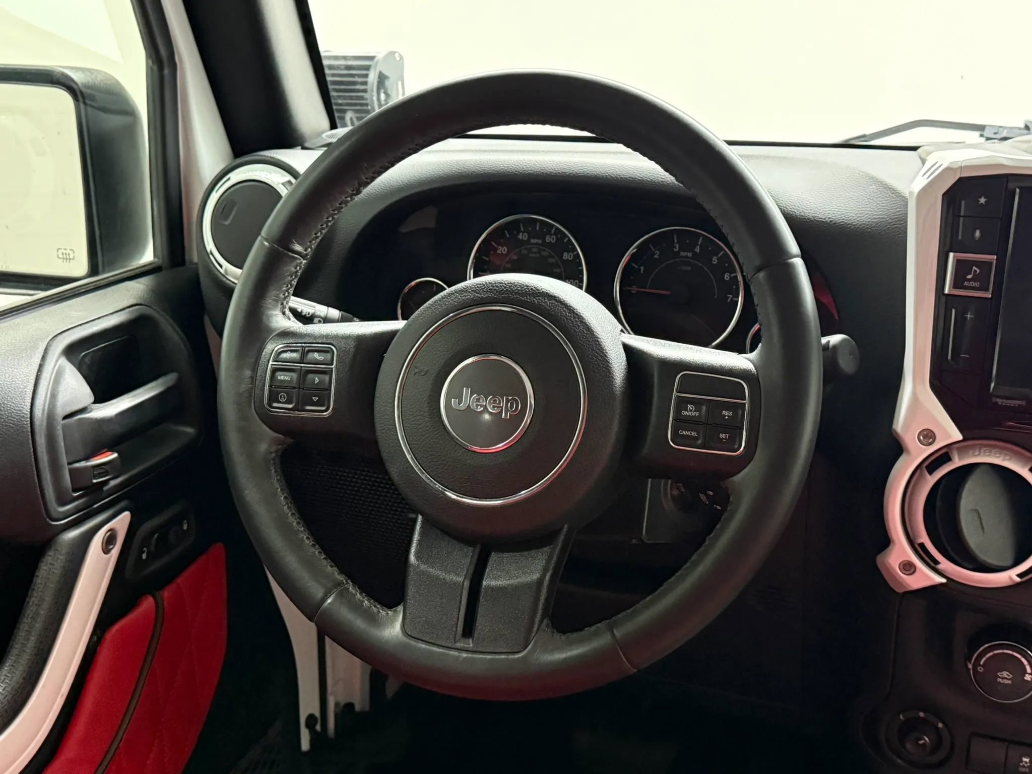 Used 2018 Jeep Wrangler Unlimited Sport S image 25