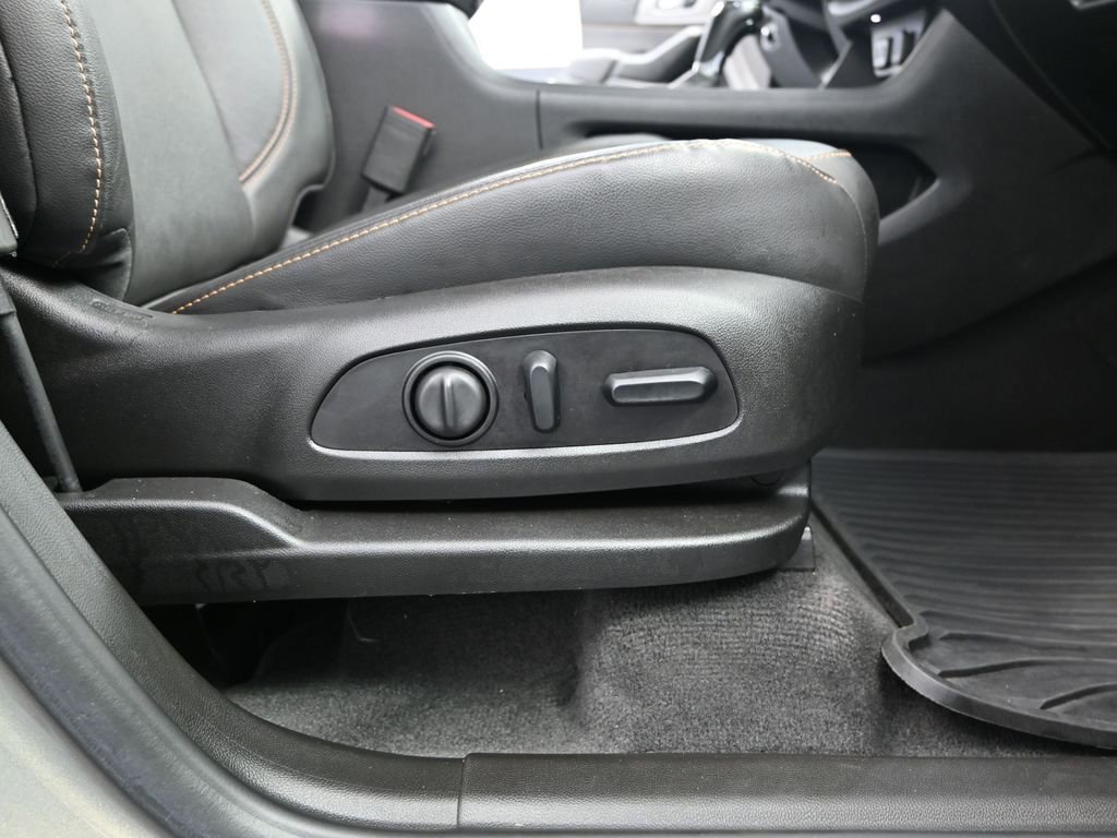 Used 2019 Chevrolet Traverse LT image 50