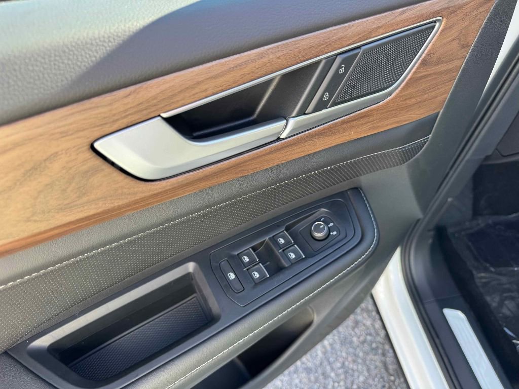 New 2026 Volkswagen Atlas SE image 13
