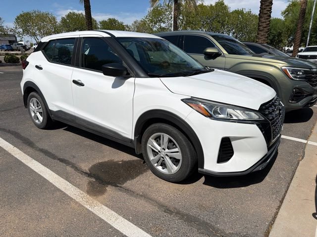Used 2024 Nissan Kicks S FWD image 2