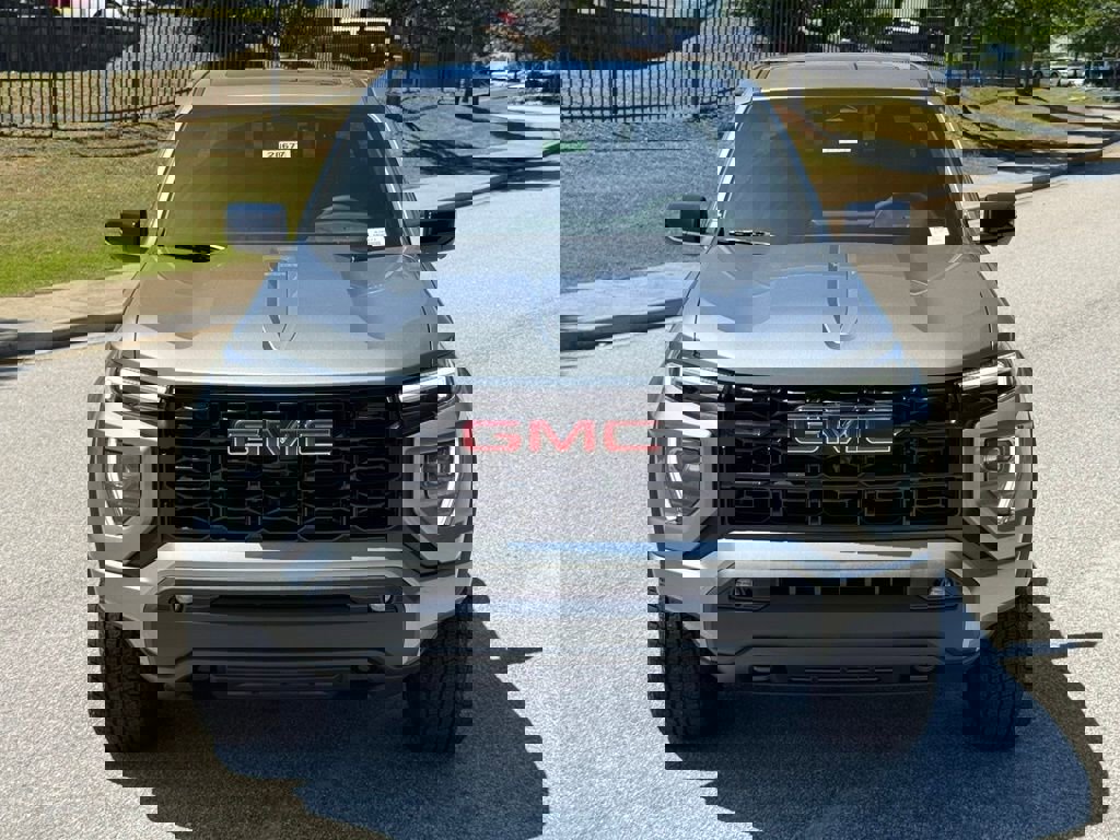 New 2025 GMC Canyon Elevation w/ Convenience Package image 8