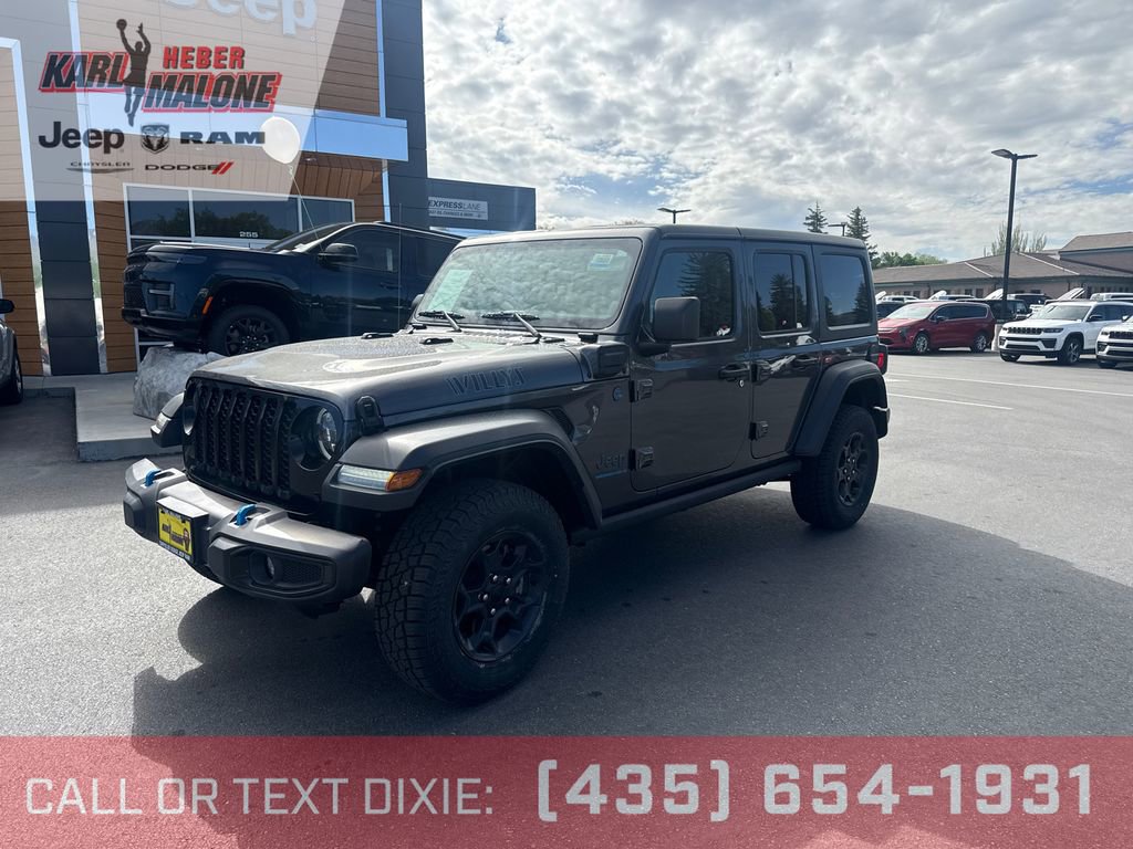 Used 2023 Jeep Wrangler Unlimited w/ Cold Weather Group AWD/4WD image 1