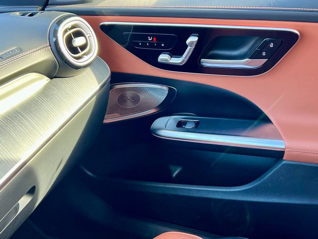 Certified 2023 Mercedes-Benz C 300 4MATIC Sedan image 20