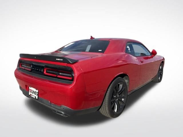 Used 2016 Dodge Challenger R/T Plus RWD image 10